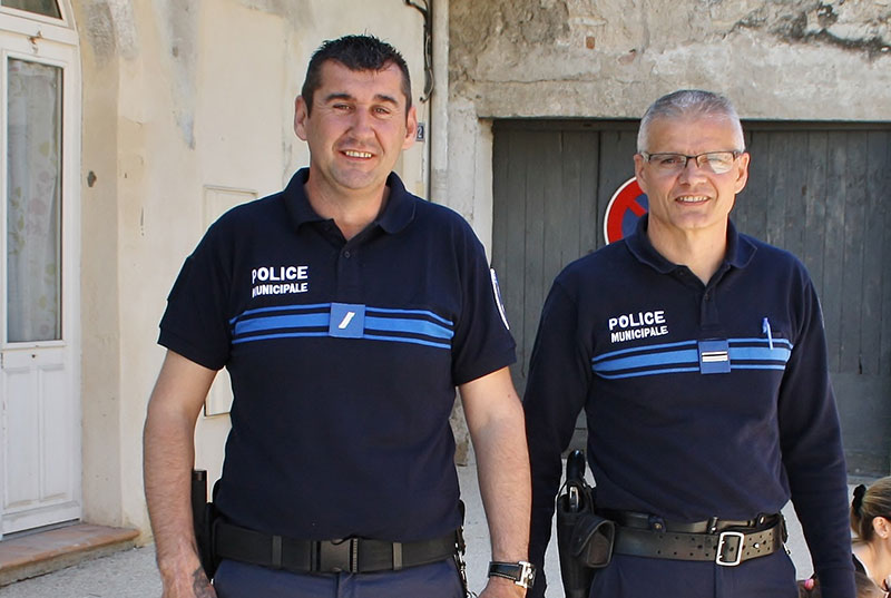 Christophe RAYNAL policier municipal et Daniel SIFUENTES brigadier-chef principal